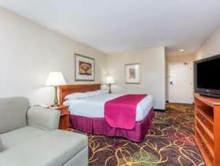 Hotel Baymont By Wyndham 2*
